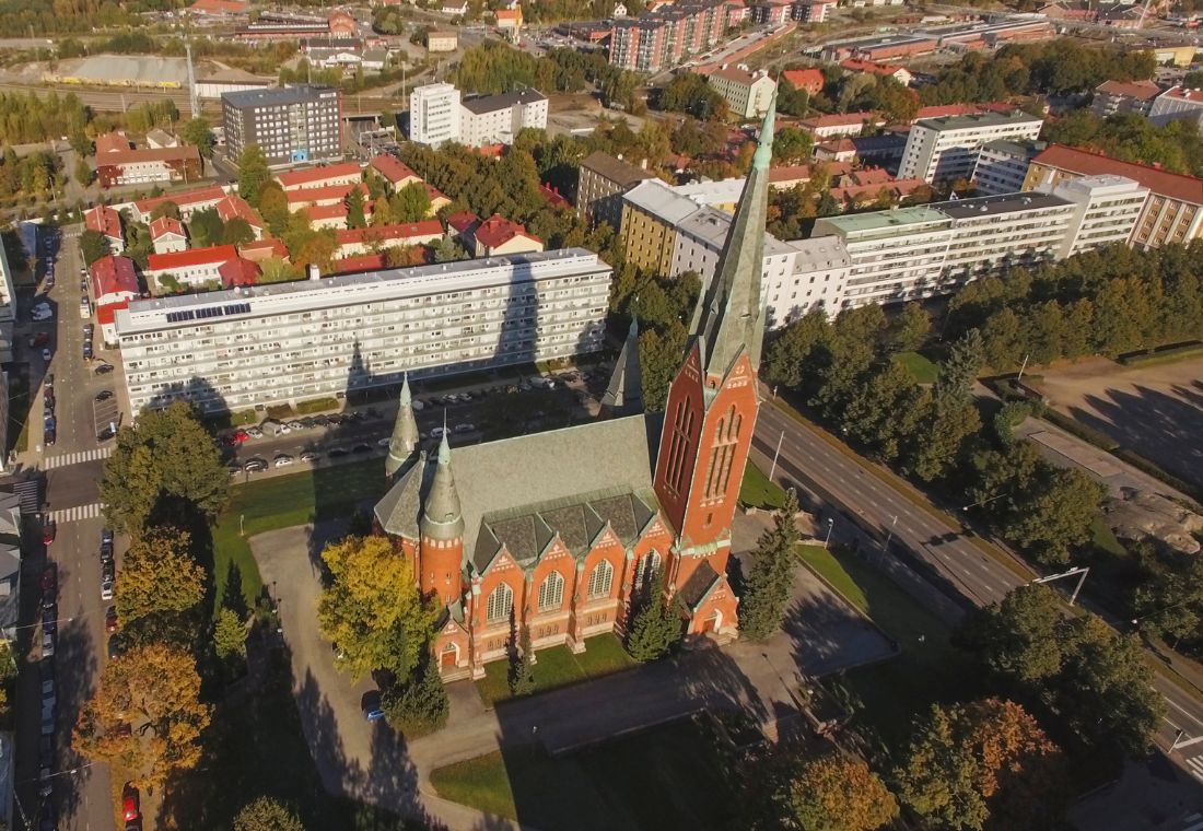 Ilmakuva Mikaelinkirkosta